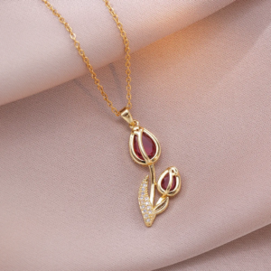 ROSE NECKLACE