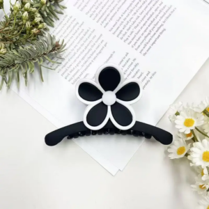 SWEET FLOWER HAIR CLAW